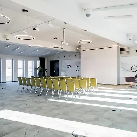 Globall Hotel Telki