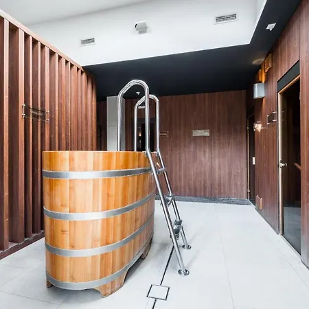 Globall Hotel